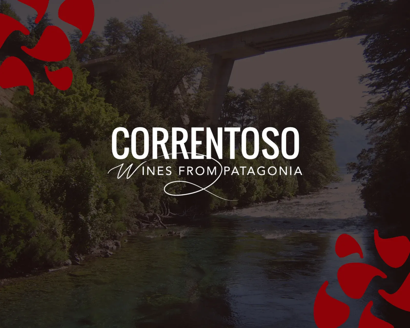 Logo de Correntoso Wines from Patagonia sobre el río Correntoso